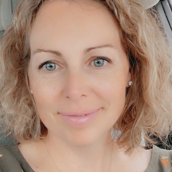 Meet your Posher, Pamela - Picture 1 of 1